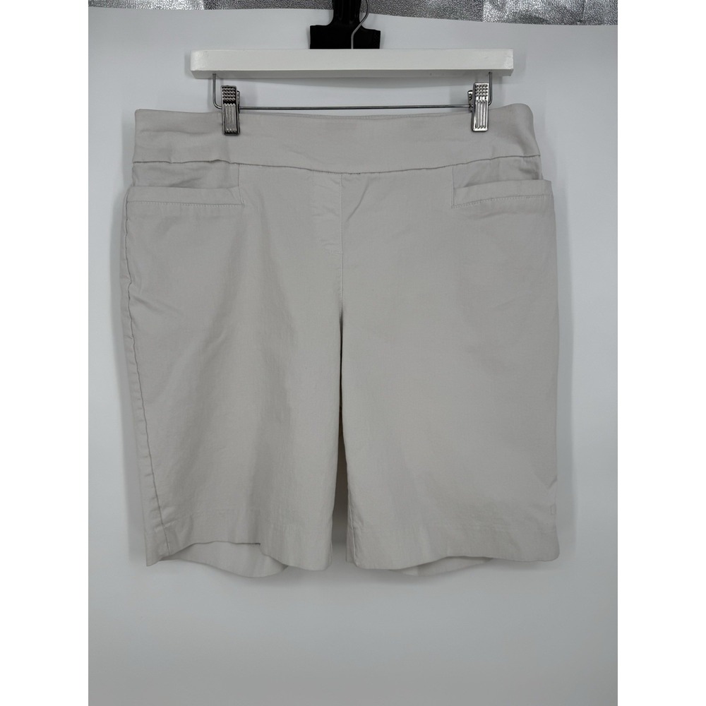Dana Buchman Bermuda Khaki Shorts 1X